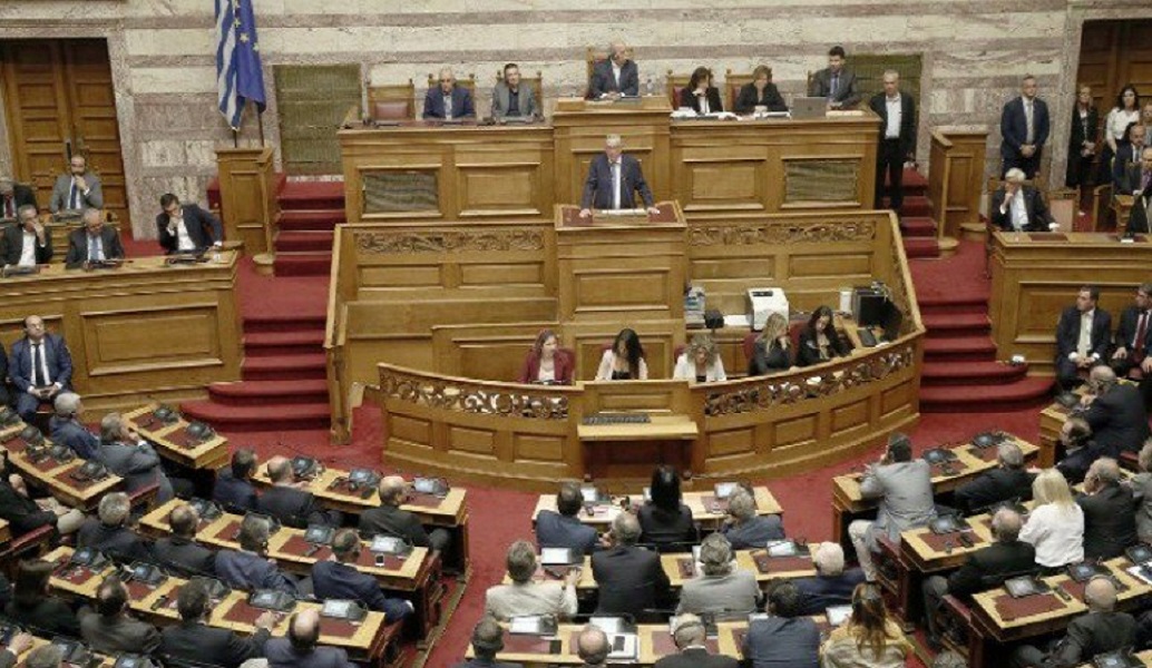 Αντιπαράθεση κυβέρνησης αντιπολίτευσης για τη μεταναστευτική πολιτική