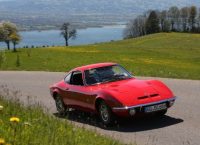 Η Opel γιορτάζει τα 50ά γενέθλια του θρυλικού GT
