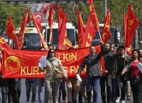 Πρωτομαγιά: Δεκάδες συλλήψεις διαδηλωτών στην πλατεία Ταξίμ (vid)