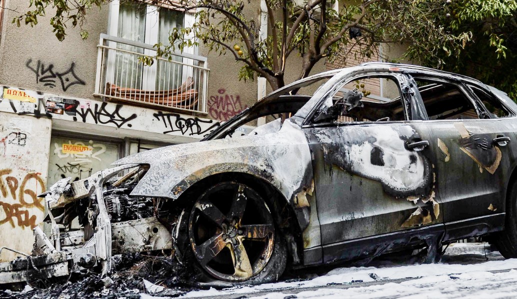 Εξάρχεια: Επιστολή απόγνωσης των κατοίκων – Δεν αντέχουμε άλλο