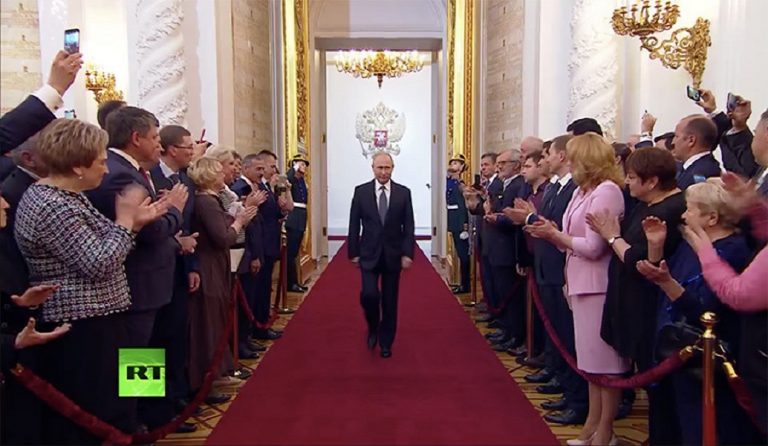 Τσάρος για 4η θητεία ο Πούτιν (vid)