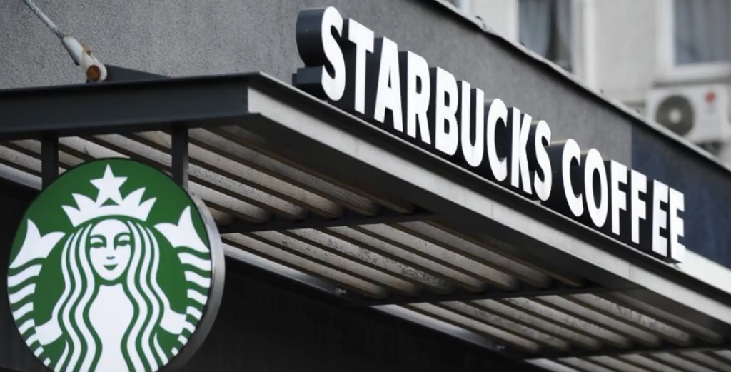 Η Nestle δίνει “χρυσάφι” στην Starbucks για τα προϊόντα της