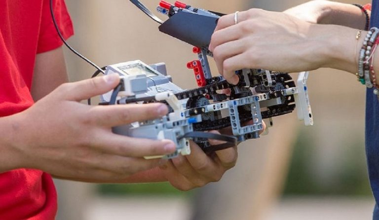 Εκπαιδευτικά επιστημονικά προγράμματα από τον «Δημόκριτο» στις φυλακές Κορυδαλλού