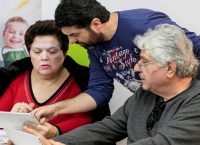 COSMOTE: Δωρεάν μαθήματα χρήσης των ψηφιακών μέσων για τους ανθρώπους μεγαλύτερης ηλικίας