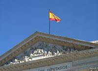 Ισπανία: Το κυβερνών Λαϊκό Κόμμα διατηρεί μικρό προβάδισμα στην πρόθεση ψήφου