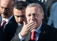 Χιλιάδες χρήστες του Twitter εκφράζουν την αγανάκτισή τους για τον Ερντογάν