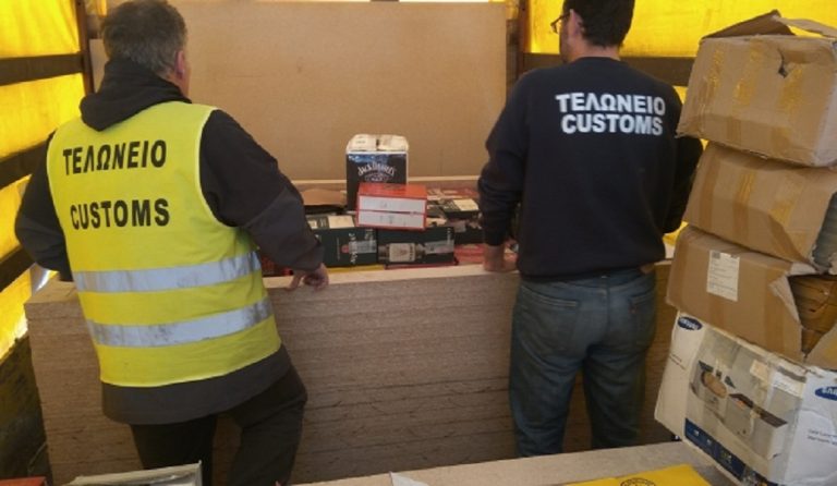 “Φράκαρε” το τελωνείο στο Ηράκλειο από τα κατασχεθέντα προϊόντα