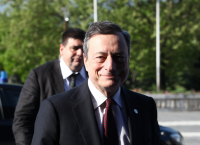 Τι απαντά ο Μάριο Ντράγκι για τα “συνθετικά” ομόλογα