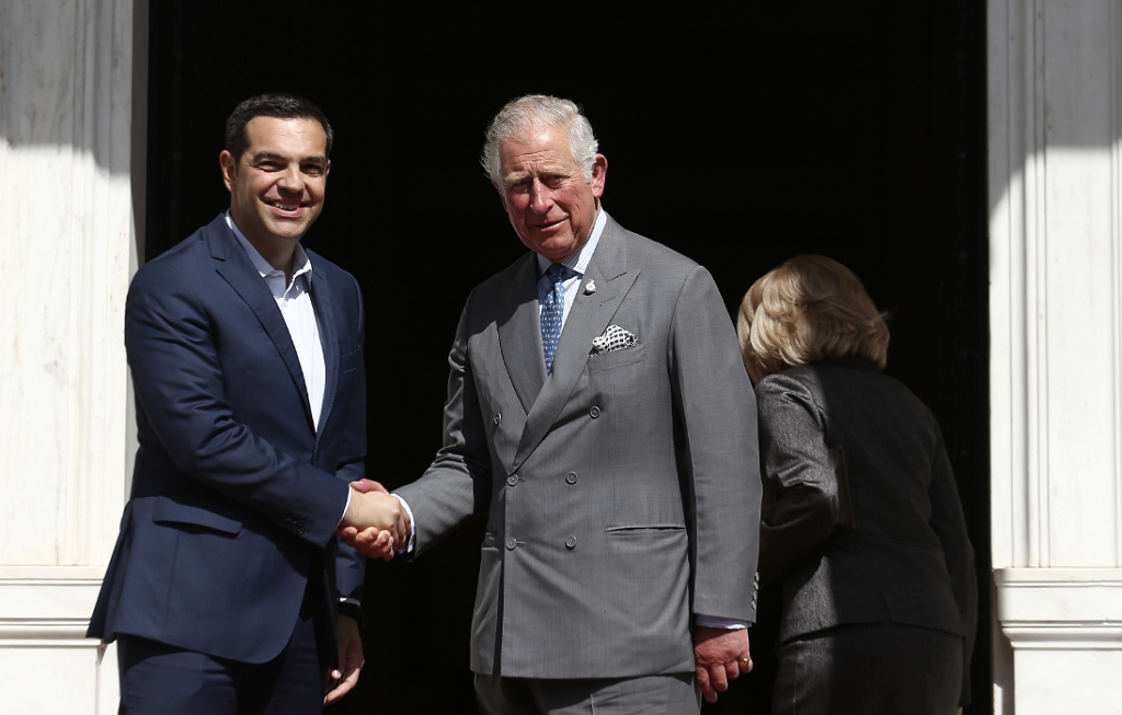 Επίσκεψη Κάρολου στην Αθήνα: Χωρίς την Καμίλα στο Μέγαρο Μαξίμου