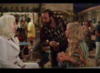 Ο Πάνος Μουζουράκης στο τρέιλερ του “Mamma Mia” (vid)