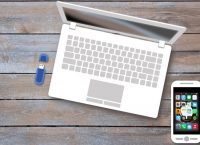 Η ΙΒΜ απαγόρευσε τη χρήση USB «στικ» και καρτών SD από το προσωπικό της