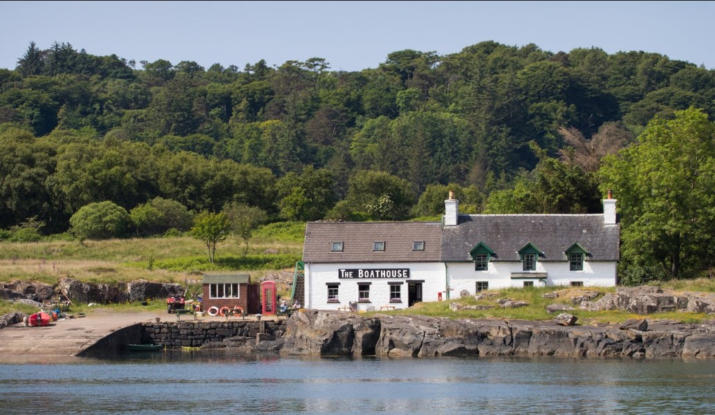 Σκωτία: Πέντε κάτοικοι αγόρασαν την Ούλβα – Το μικρό νησί βγαλμένο από παραμύθι