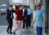 Καλοκαιρινός ο Αλέξης Τσίπρας στην ΠΓ του ΣΥΡΙΖΑ (pics)