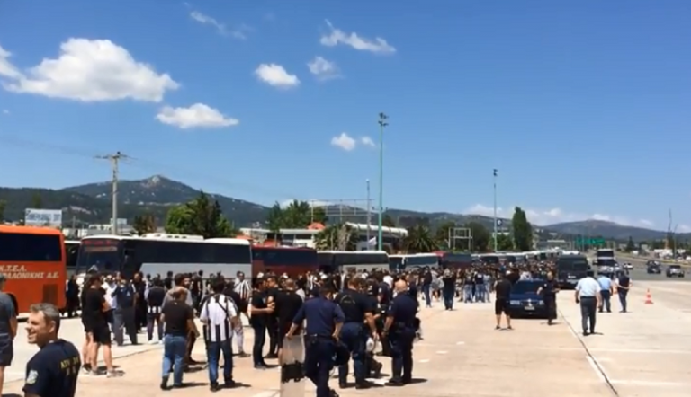 ΑΕΚ-ΠΑΟΚ: Φρούριο με συρματοπλέγματα το ΟΑΚΑ – Φτάνουν οι οπαδοί του ΠΑΟΚ στην Αθήνα (vid)