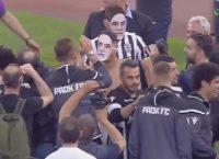 Με μάσκες Ιβάν Σαββίδη πανηγύρισαν οι παίκτες του ΠΑΟΚ! (vid)