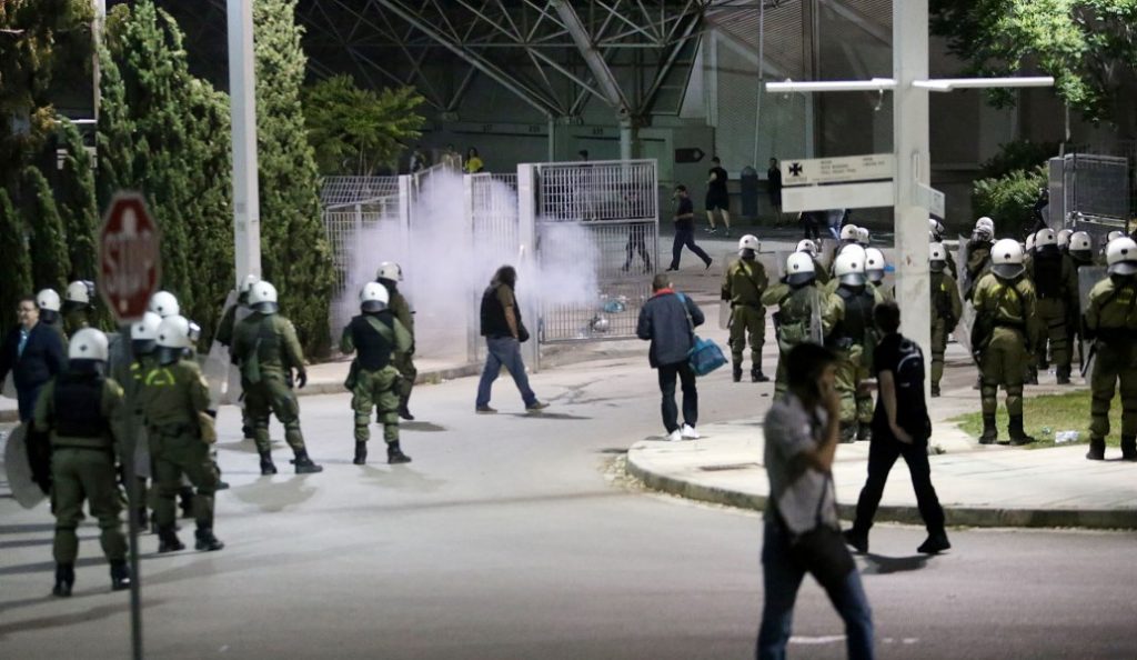 Τελικός Κυπέλλου Ελλάδος: Δεκατέσσερις συλλήψεις για τα επεισόδια στο ΟΑΚΑ
