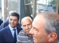 Το απρόοπτο του Κώστα Καραμανλή με έναν συνταξιούχο (vid)