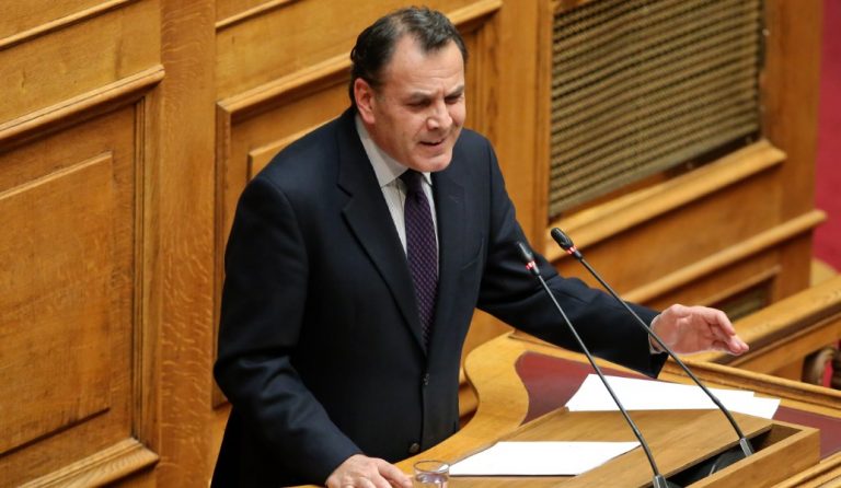 Αιχμές Παναγιωτόπουλου κατά της κυβέρνησης με φόντο την παραίτηση Σακελλαρίου