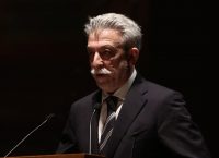 Πόλεμος ανακοινώσεων Κοντονή – Βερβεσού με αφορμή την παραίτηση Σακελλαρίου