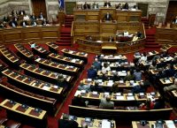 Υπόθεση Novartis: Μη άσκηση δίωξης και για τα 10 πολιτικά πρόσωπα