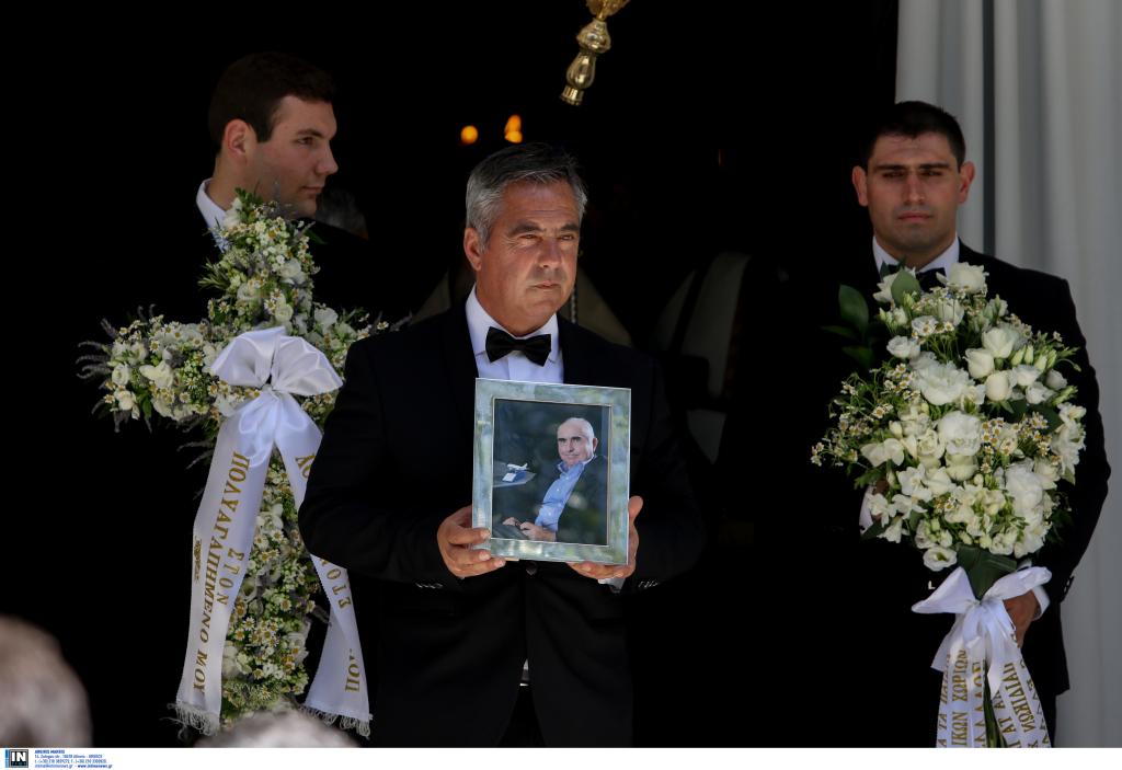 Ύστατο χαίρε στον Θεόδωρο Βασιλάκη της Aegean (pics)