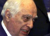 Μπέρναρντ Λιούις: Πέθανε σε ηλικία 101 ετών ο ιστορικός