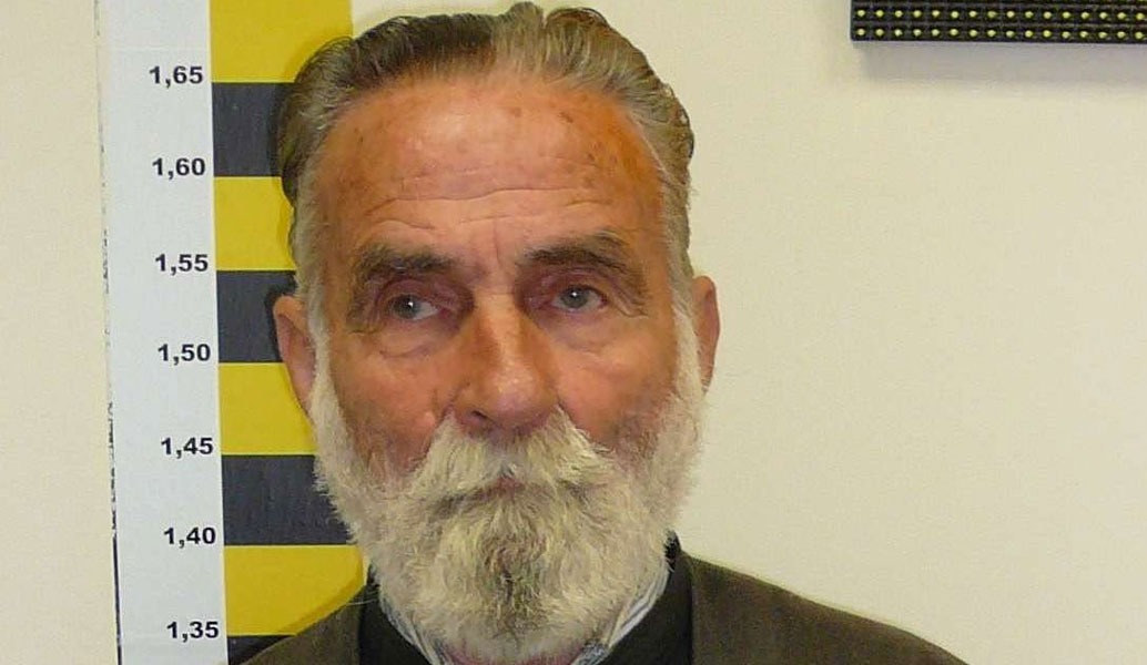 Οργή στον Βόλο: 80χρονος ιερέας ασελγούσε σε 11χρονη (pics)
