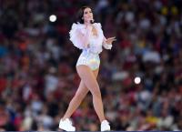 Dua Lipa: Απάντησε στις φήμες για το αν είναι ζευγάρι με ποδοσφαιριστή της Ρεάλ Μαδρίτης