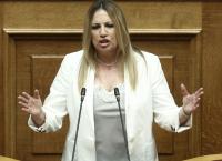 Γεννηματά στη Βουλή: Ζητώ εκλογές, η κυβέρνηση είναι επικίνδυνη