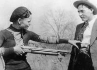 Stories: Η σκανδαλιάρα Μπόνι και ο σταρ της παρανομίας Κλάιντ