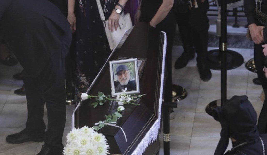 Το τελευταίο αντίο στο Χάρρυ Κλυνν (pics&vids)