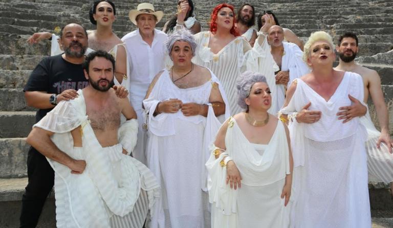 Εκκλησιάζουσες: Όσα θέλετε να μάθετε για τους ηθοποιούς που πρωταγωνιστούν (pics)