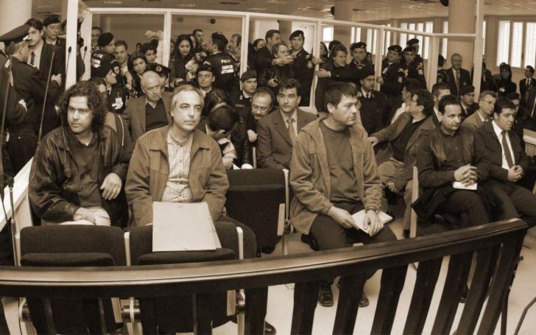 29 Ιουνίου 2002, λιμάνι του Πειραιά: «Υπουργέ, έχουμε τη 17 Νοέμβρη»