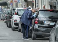 Περιστέρι: Πυροβολισμοί σε πολυσύχναστο πεζόδρομο – Δύο τραυματίες (pics)