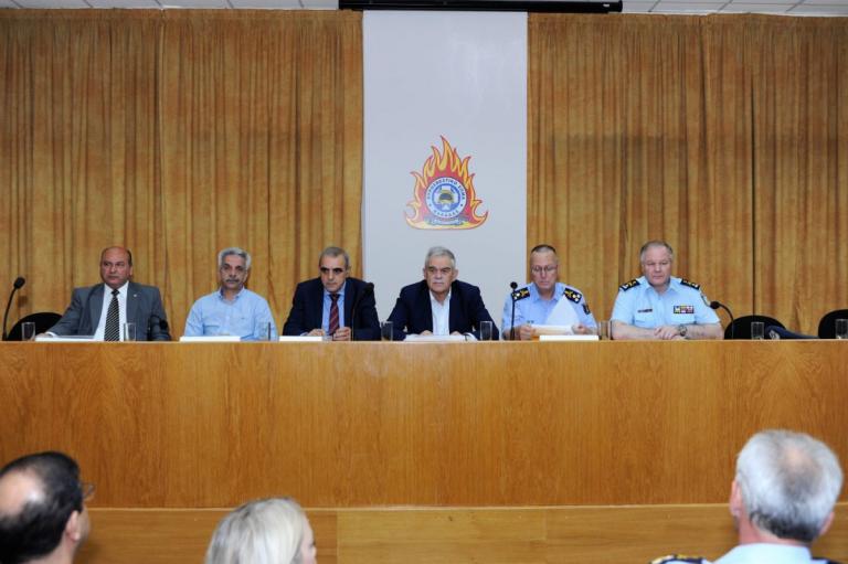 Τζανέτος Φιλιππάκος: Παρών σε σύσκεψη για την τρέχουσα αντιπυρική περίοδο