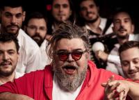 Σταμάτης Κραουνάκης – Σπείρα Σπείρα: Τα παιδιά της Σφίγγας στα Σπάτα (pic)