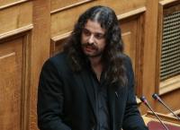 Ψηφοφορία για τη Συμφωνία των Πρεσπών: Χαμός με βουλευτή της Χρυσής Αυγής (vid)