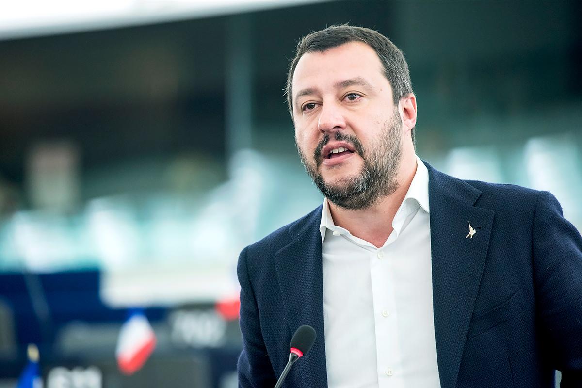 Σαλβίνι: Κατέθεσε μήνυση εναντίον συγγραφέα για συκοφαντική δυσφήμιση
