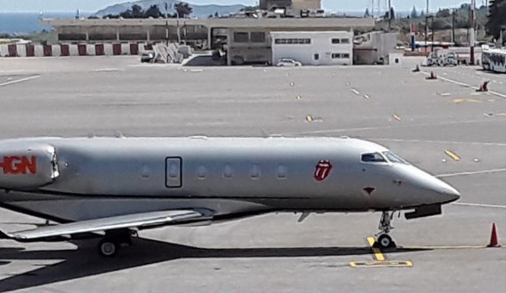 Στο αεροδρόμιο Σκιάθου το lear jet των Rolling Stones!
