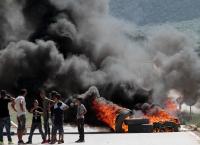 Άμφισσα: Επεισόδια μετά την κηδεία της 13χρονης (pics)