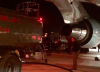 Το Air Force One ανεφοδιάστηκε στην Κρήτη (pic&vids)