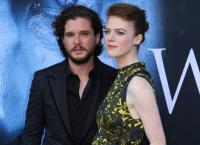 Κιτ Χάρινγκτον – Ρόουζ Λέσλι: Οι σταρ του Game of Thrones παντρεύτηκαν στην Σκωτία
