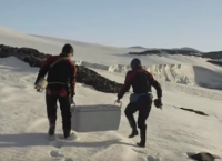 Πλαστικά σκουπίδια βρέθηκαν ακόμα και στην Ανταρκτική (vid)