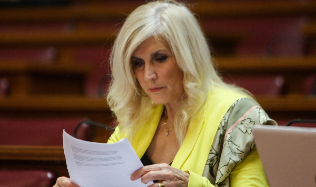 «Σας επιστρέφω το σκάτωμα, πίσσα και πούπουλα» – Ο επικός διάλογος Αυλωνίτου – Κατσανιώτη στον ΣΚΑΙ (vid)