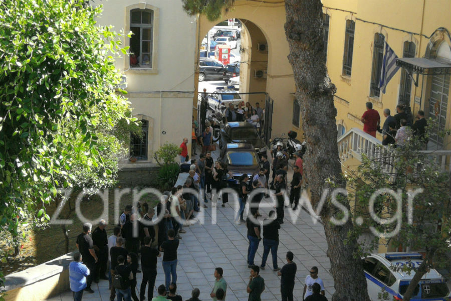 Χανιά: Χαμός στα δικαστήρια για τη δολοφονία Δουρουντάκη (pics&vid)