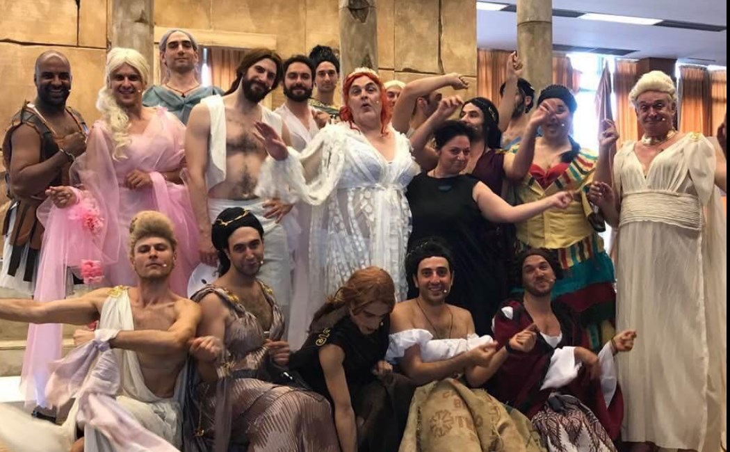 “Εκκλησιάζουσες”: Η πρώτη γεύση από τις πρόβες και η γνωριμία με τους συντελεστές (pics)
