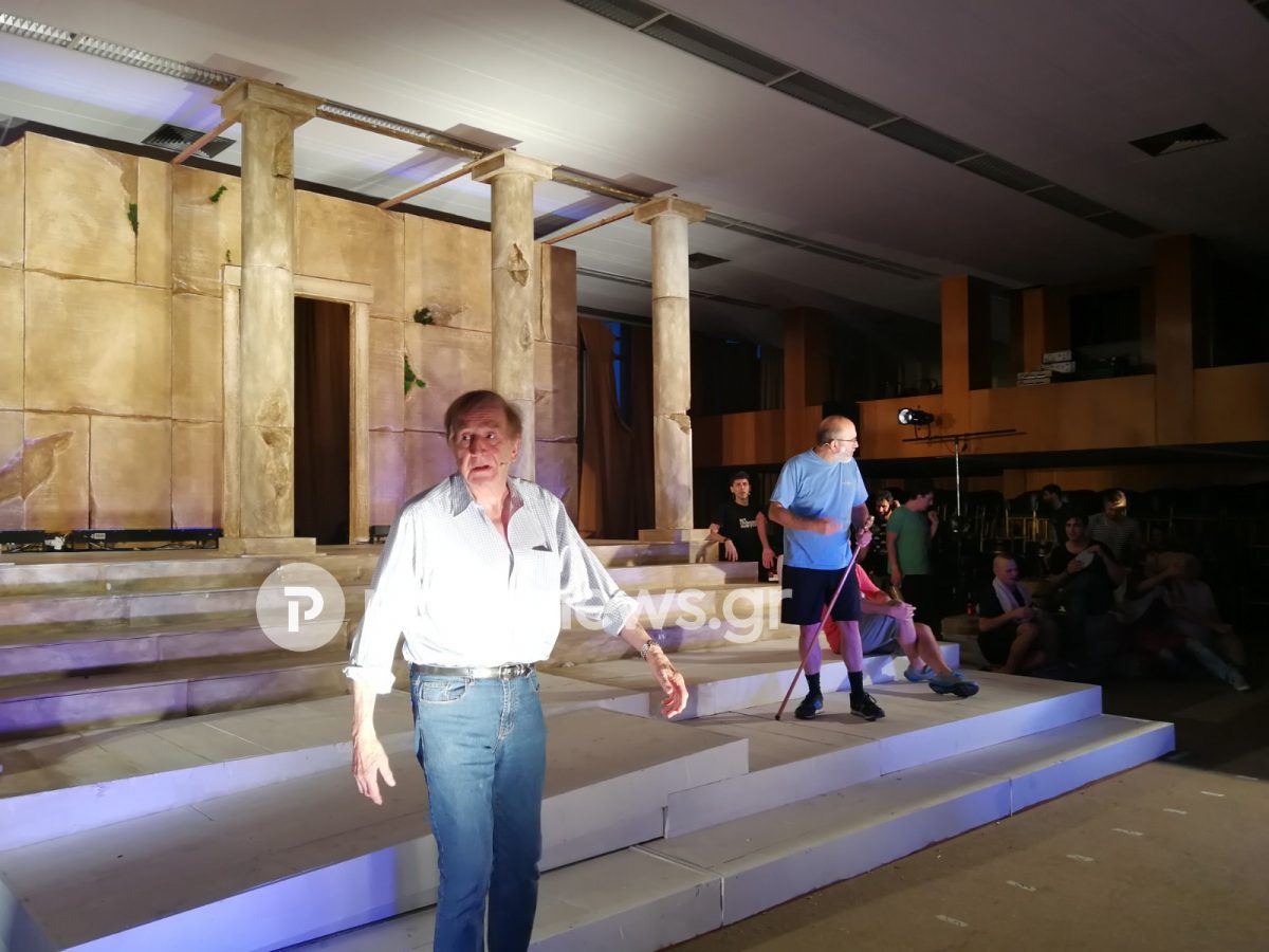 Εκκλησιάζουσες: Το www.pagenews.gr στις πρόβες (pics)