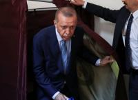 Ερντογάν: Η «βουτιά» της λίρας είναι σχέδιο εναντίον της Τουρκίας