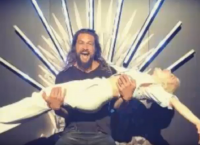 Game of Thrones: Η Ντενέρις Ταργκάριεν σε «dirty dancing» με τον Καλ Ντόγκο
