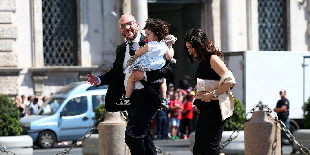 Ιταλία: Σάλος από δηλώσεις Υπουργού που είπε πως δεν υπάρχουν οι ομόφυλες οικογένειες